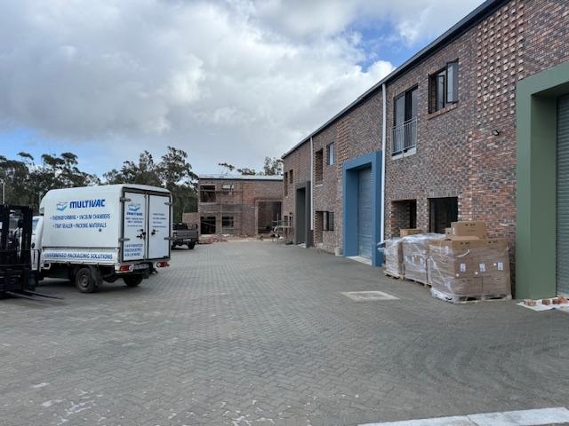 To Let commercial Property for Rent in Fairview Eastern Cape